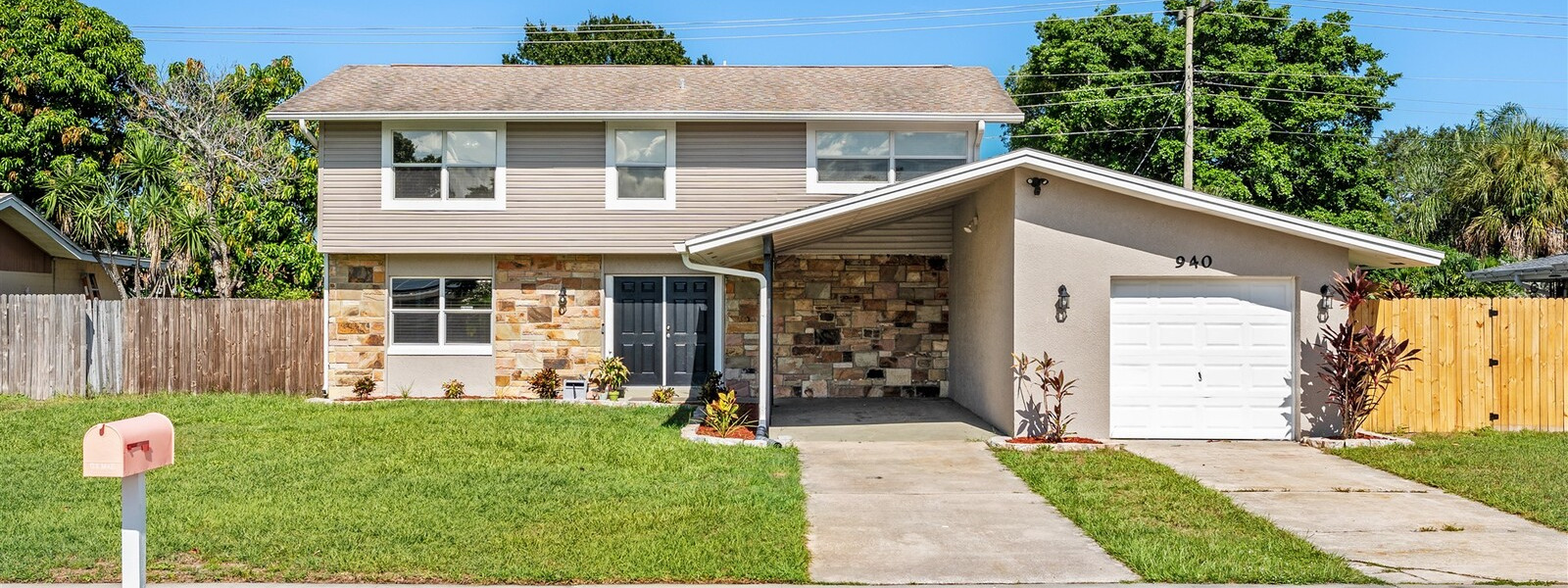 940 Bowing Lane