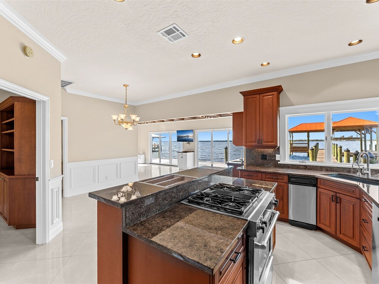 10285 S Tropical Trail