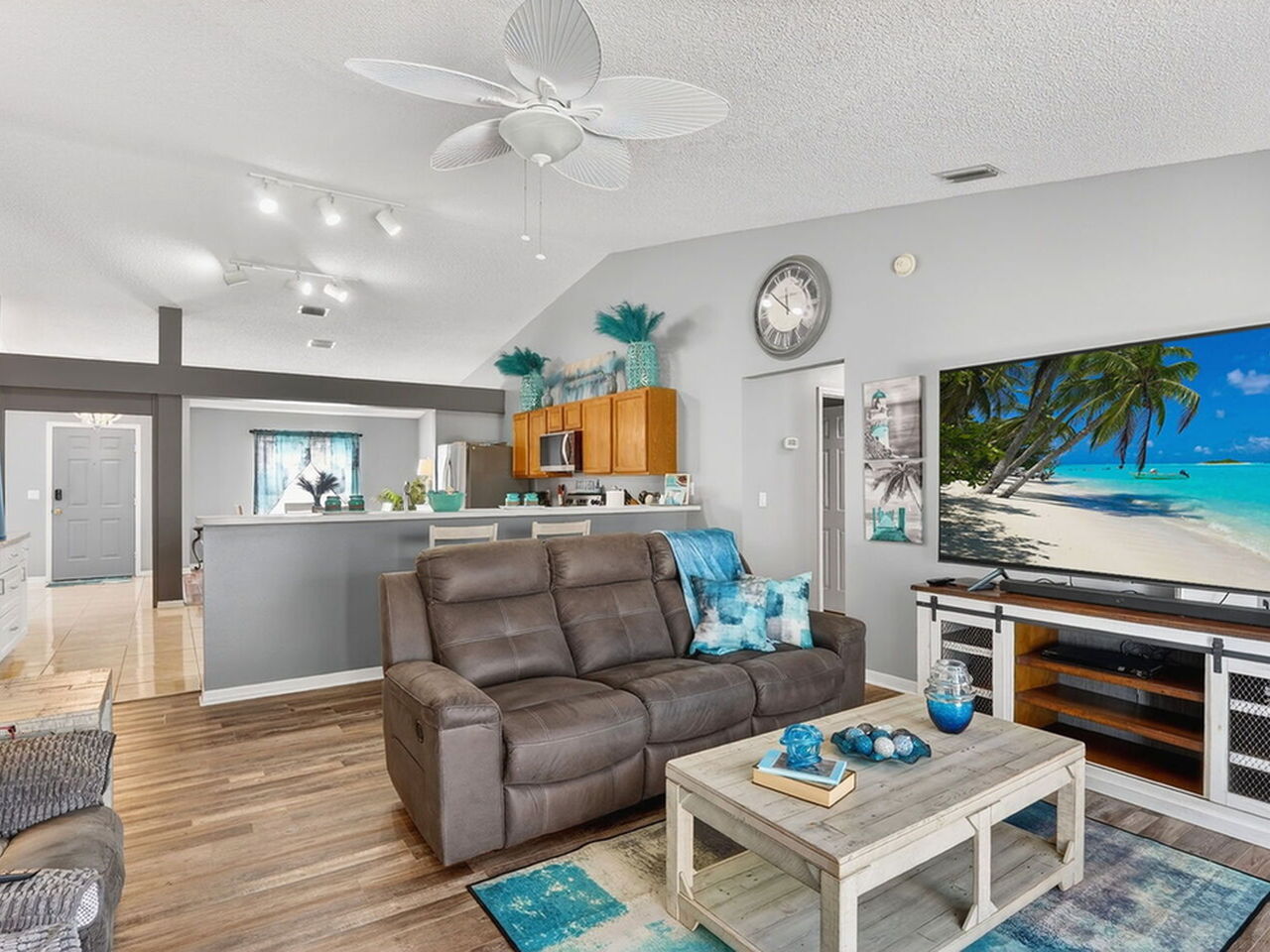 1040 Jacaranda Circle