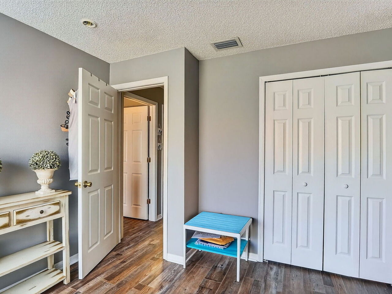 1040 Jacaranda Circle