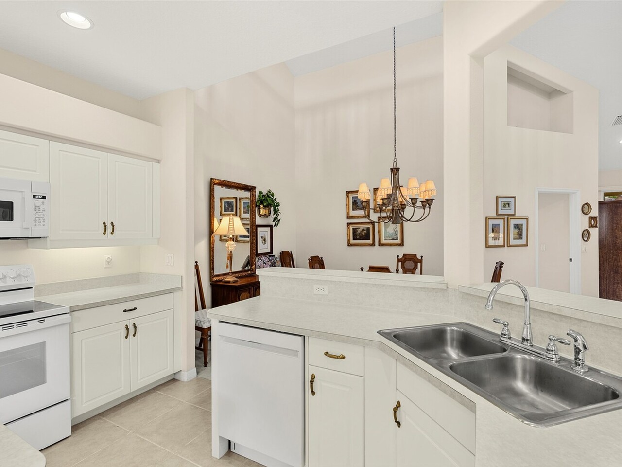 1120 Royal Fern Drive