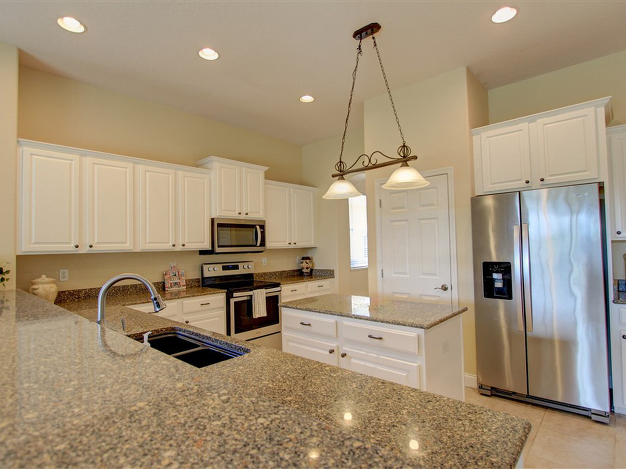 1175 Clubhouse Drive