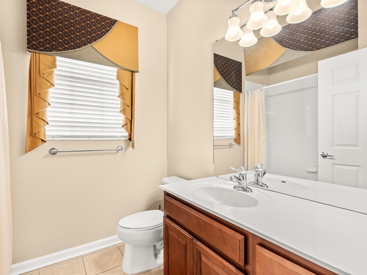 1626 Peregrine Circle #101