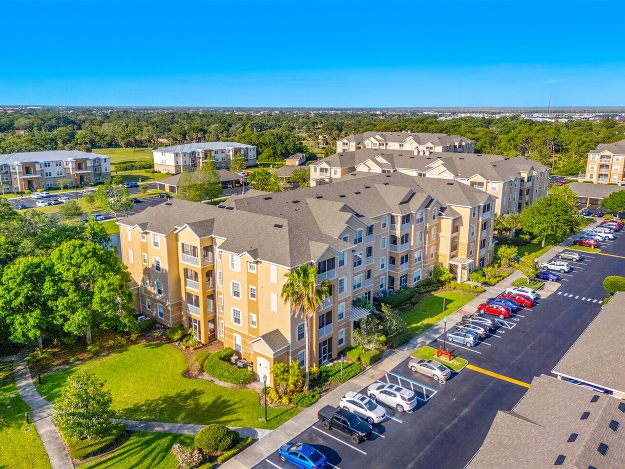 1626 Peregrine Circle #101