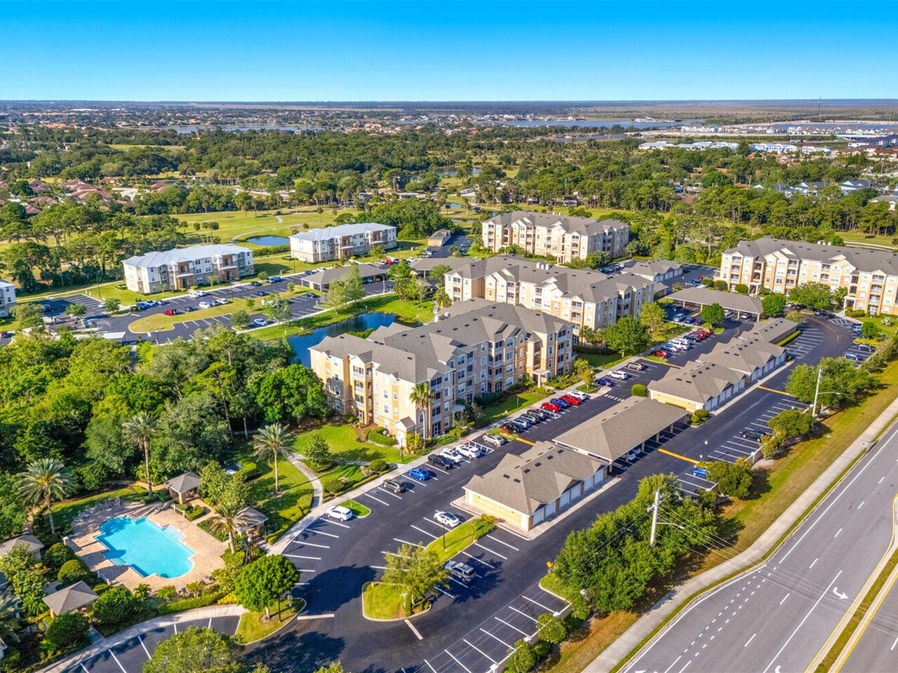1626 Peregrine Circle #101
