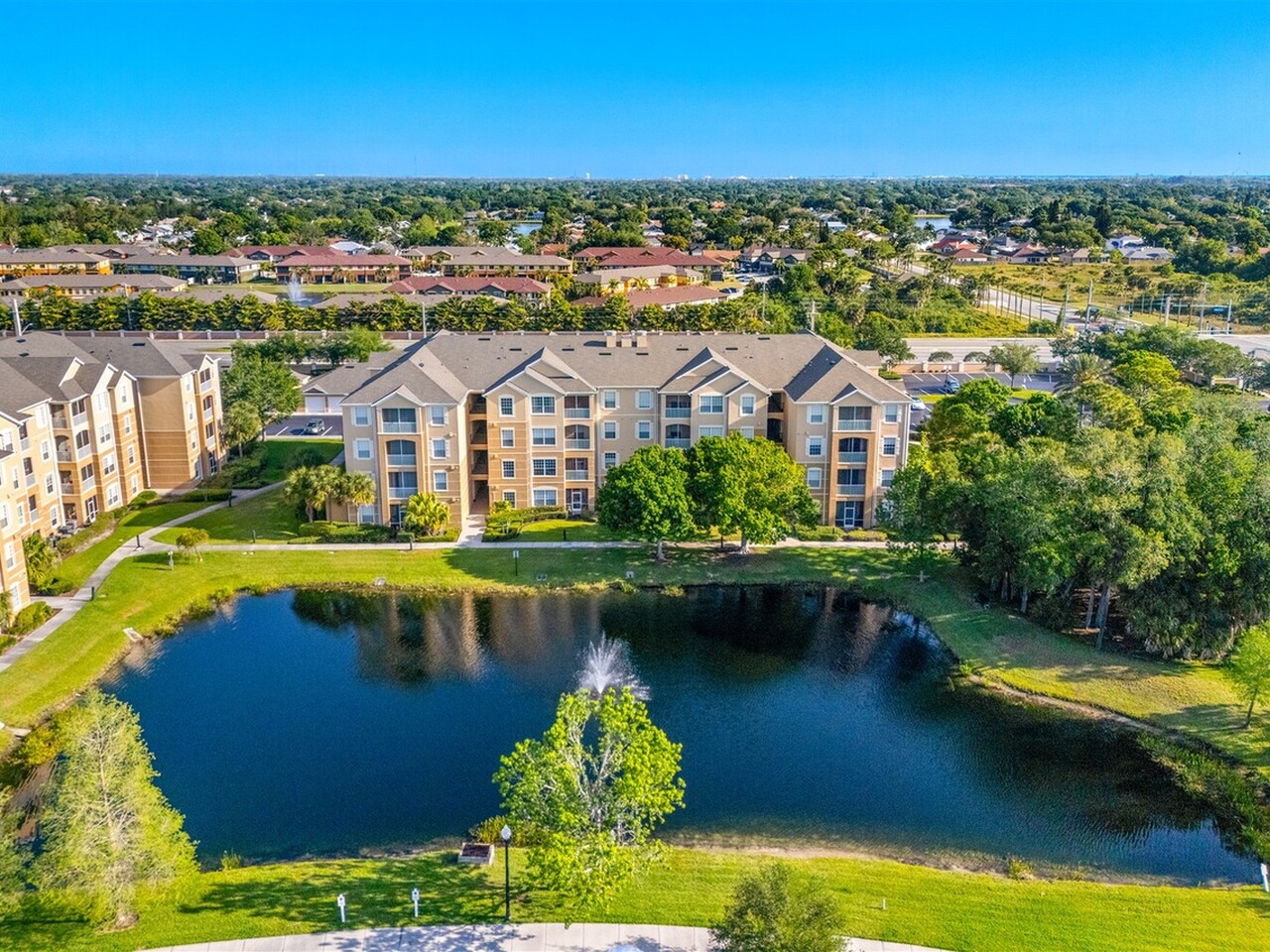 1626 Peregrine Circle #101