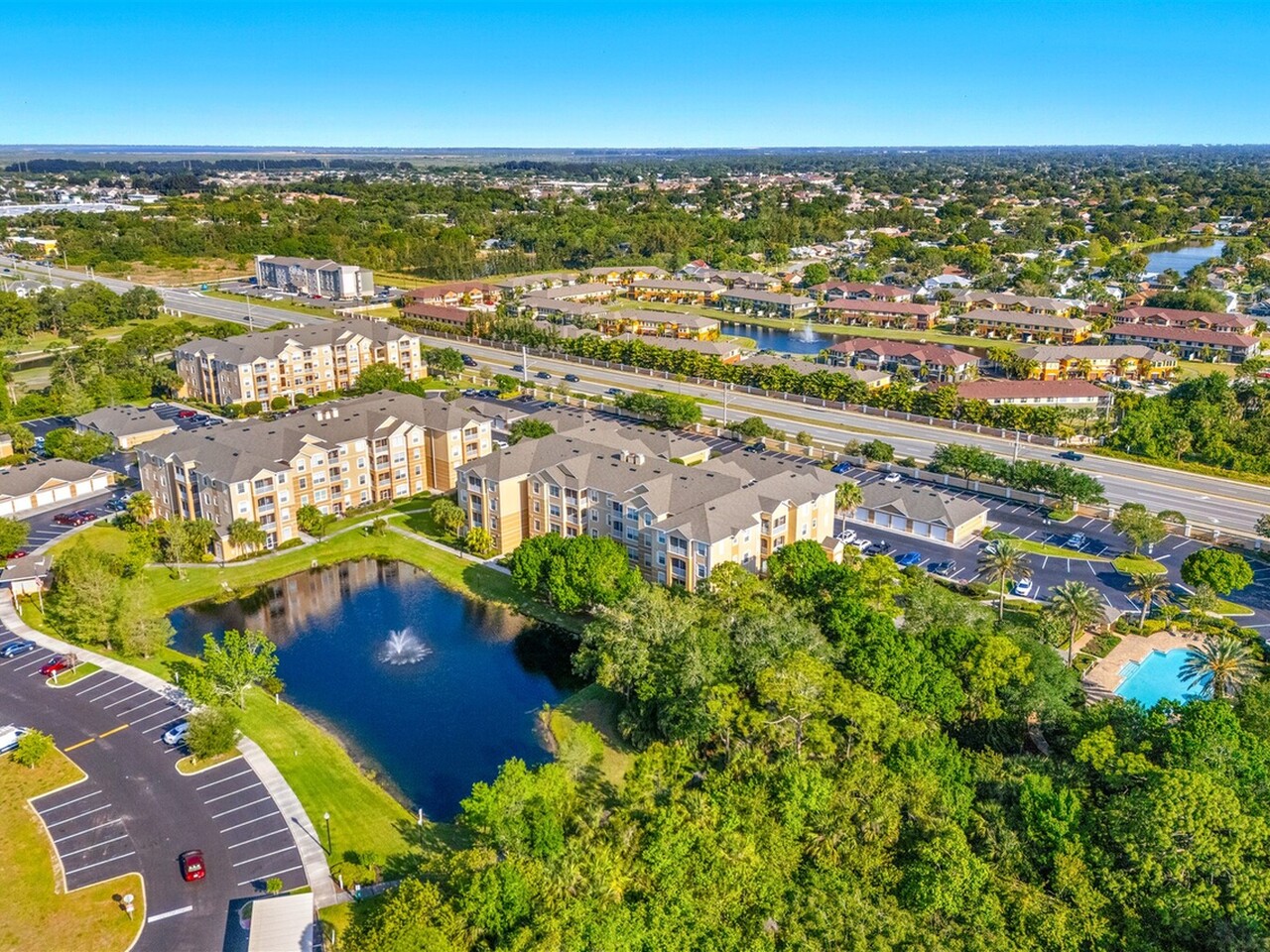 1626 Peregrine Circle #101