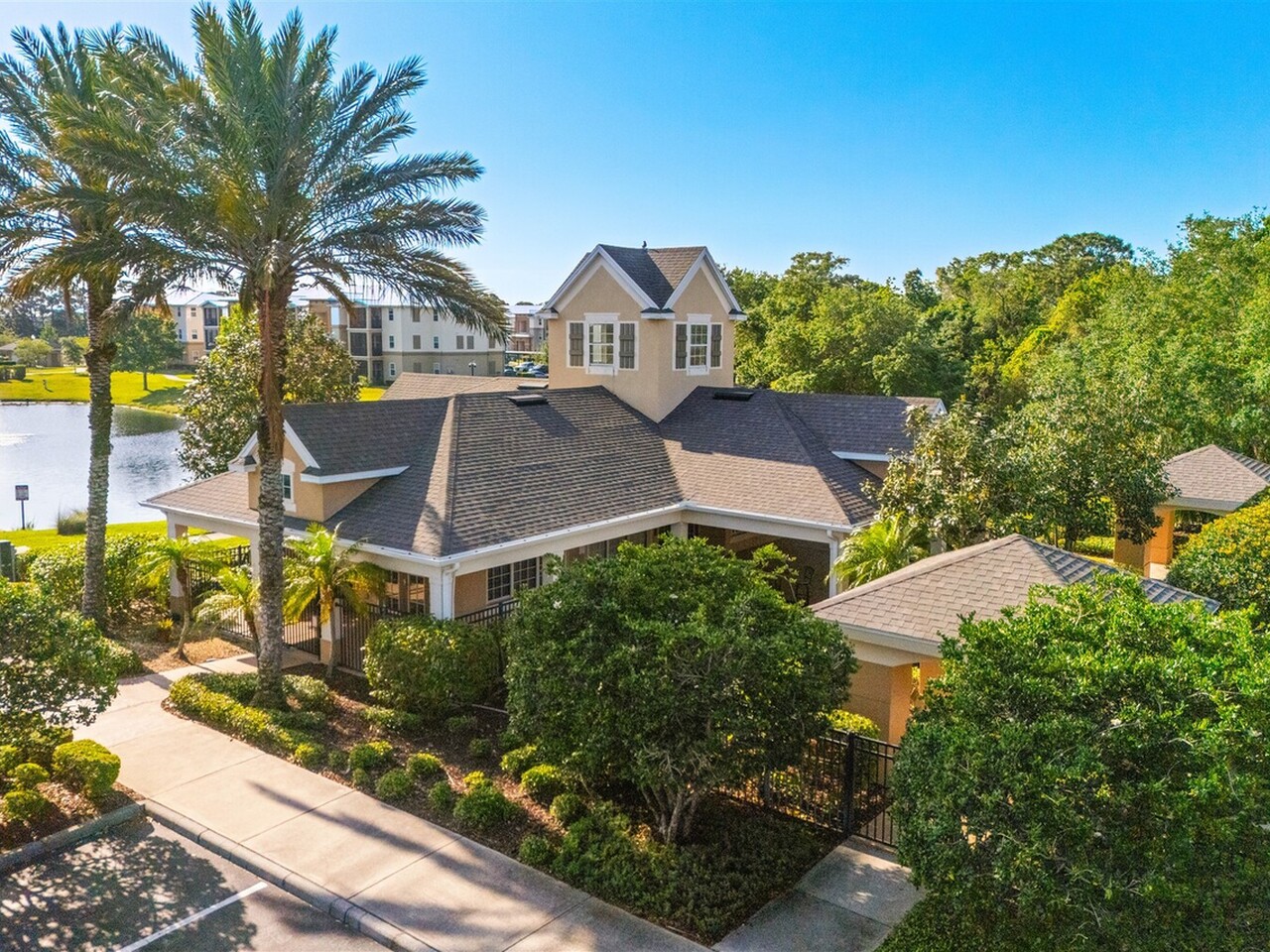 1626 Peregrine Circle #101