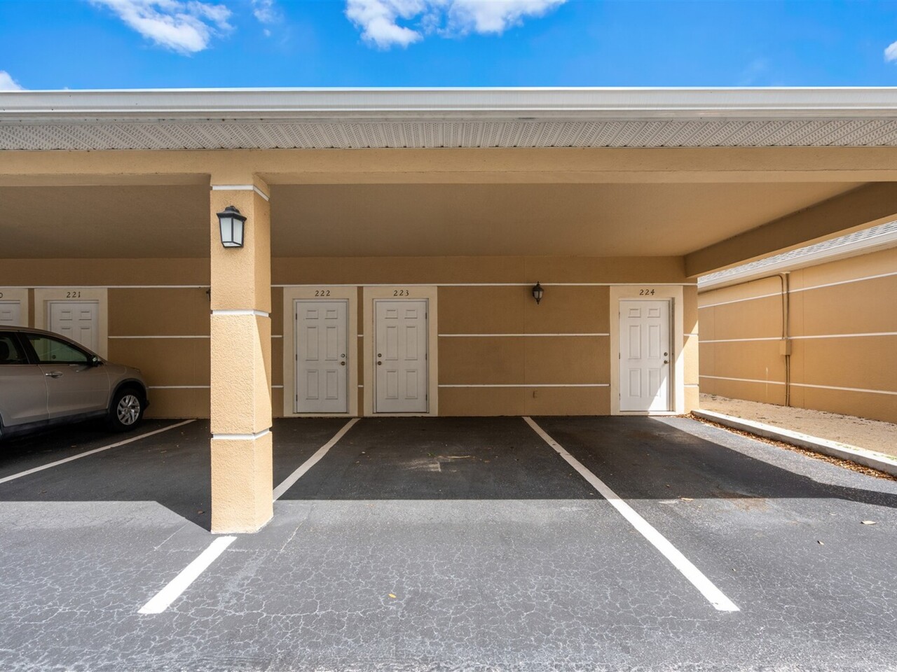 1626 Peregrine Circle #408