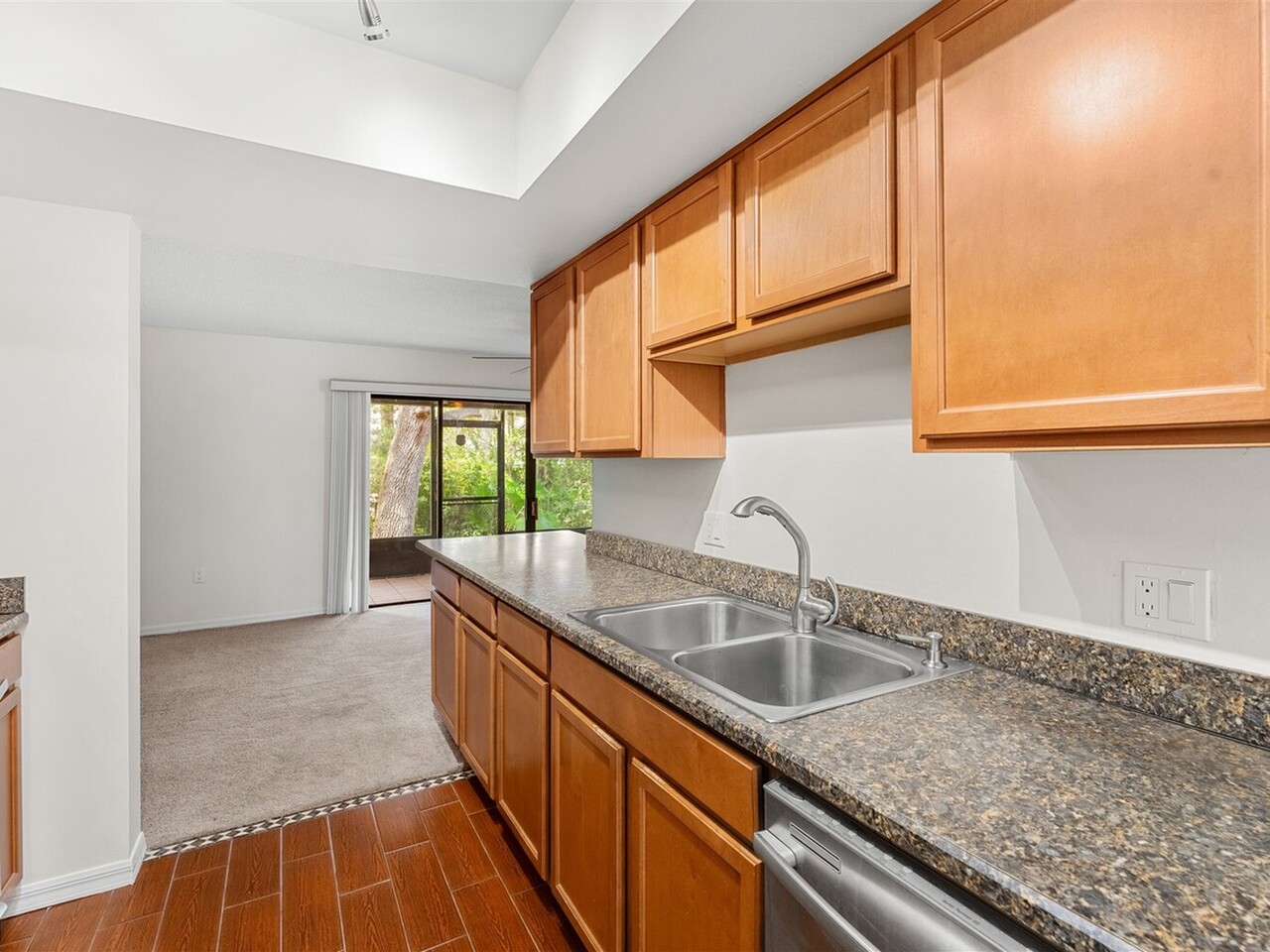 182 Maritime Place 1-7