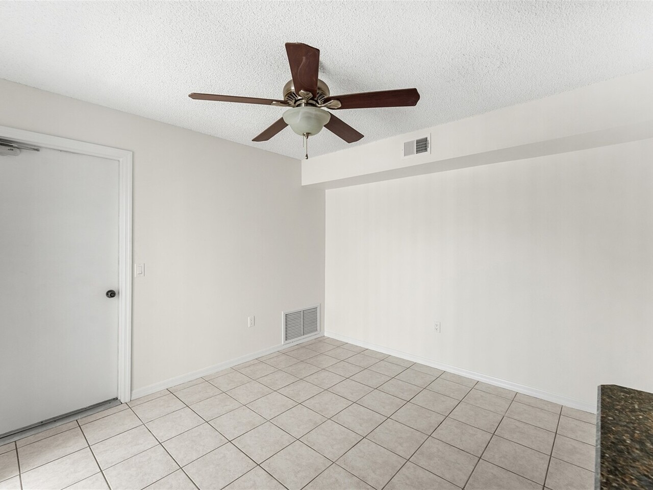 182 Maritime Place 1-7