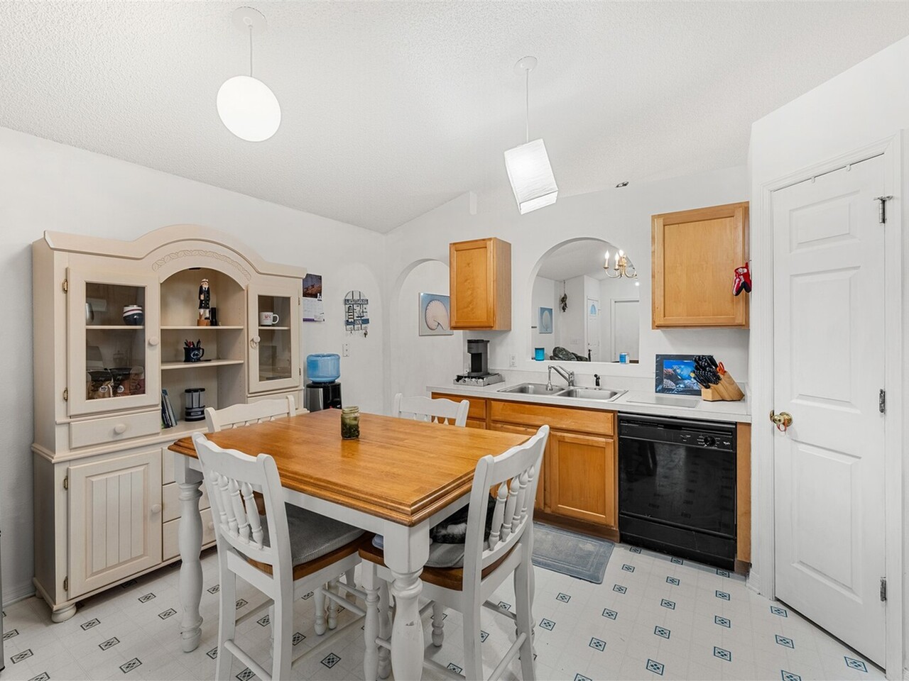 2047 Majestic Pine Court NE