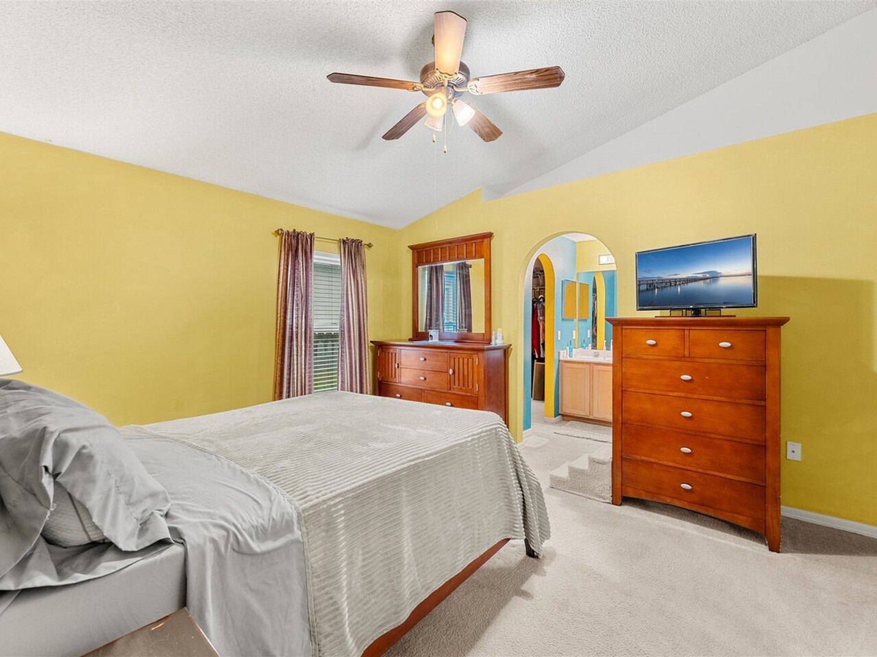 2047 Majestic Pine Court NE