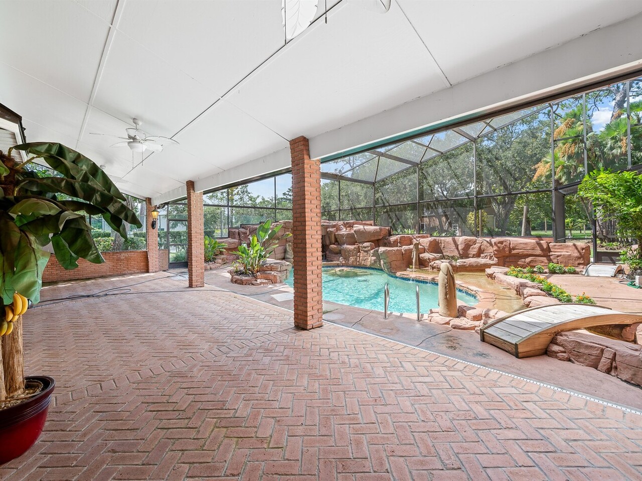 2195 S Courtenay Parkway