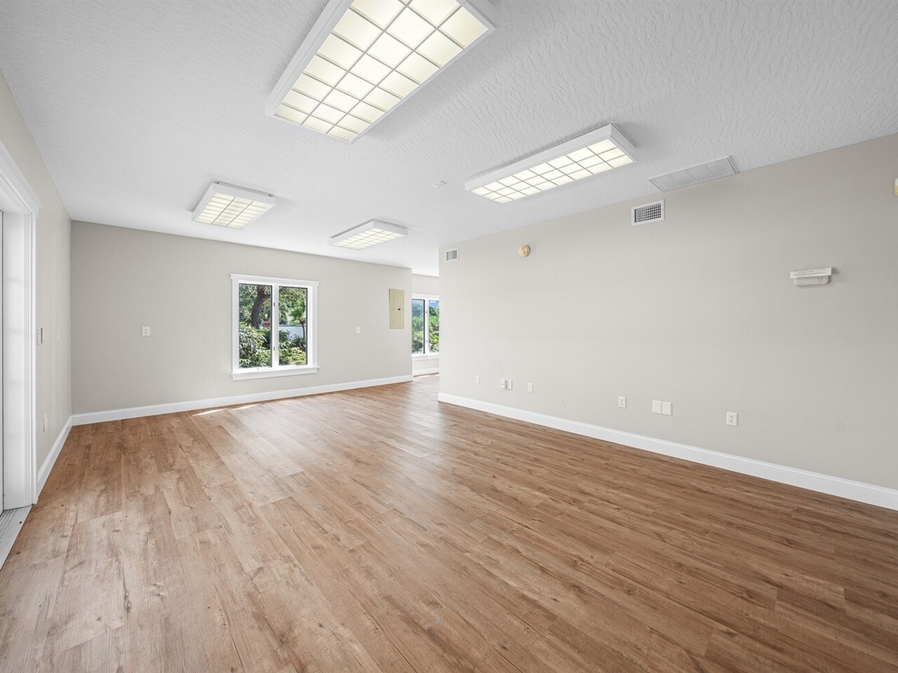 2195 S Courtenay Parkway