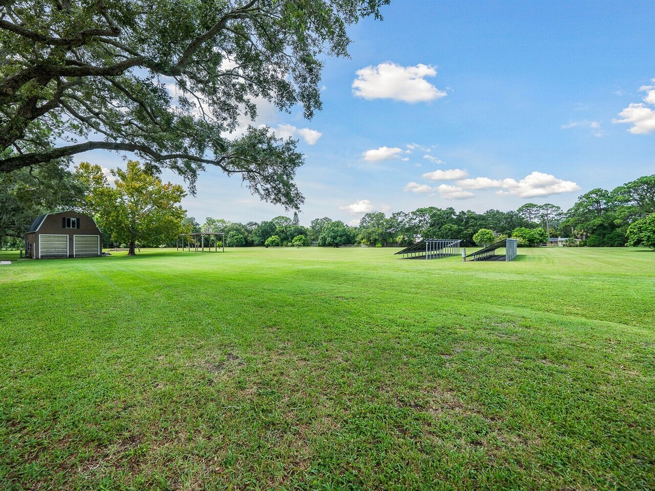 2195 S Courtenay Parkway