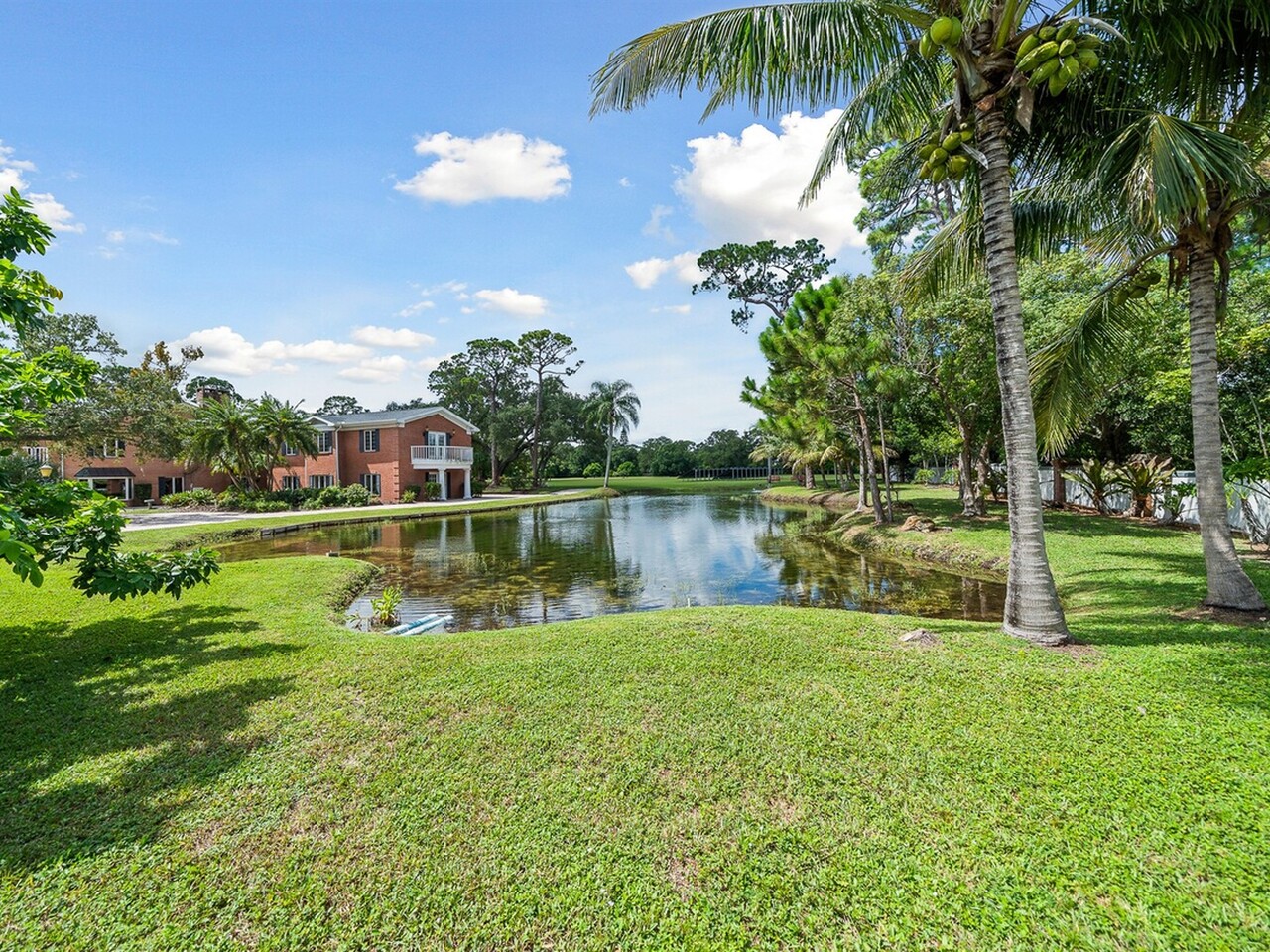 2195 S Courtenay Parkway