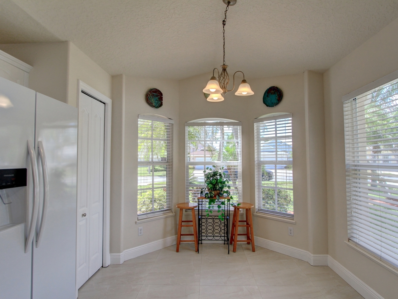 2436 Addington Circle