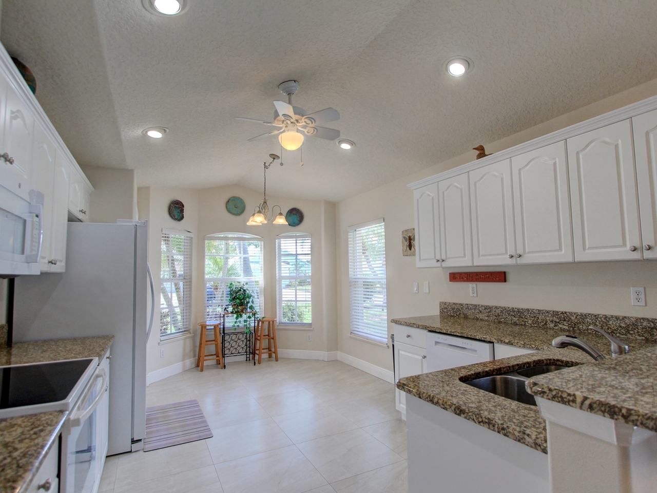 2436 Addington Circle