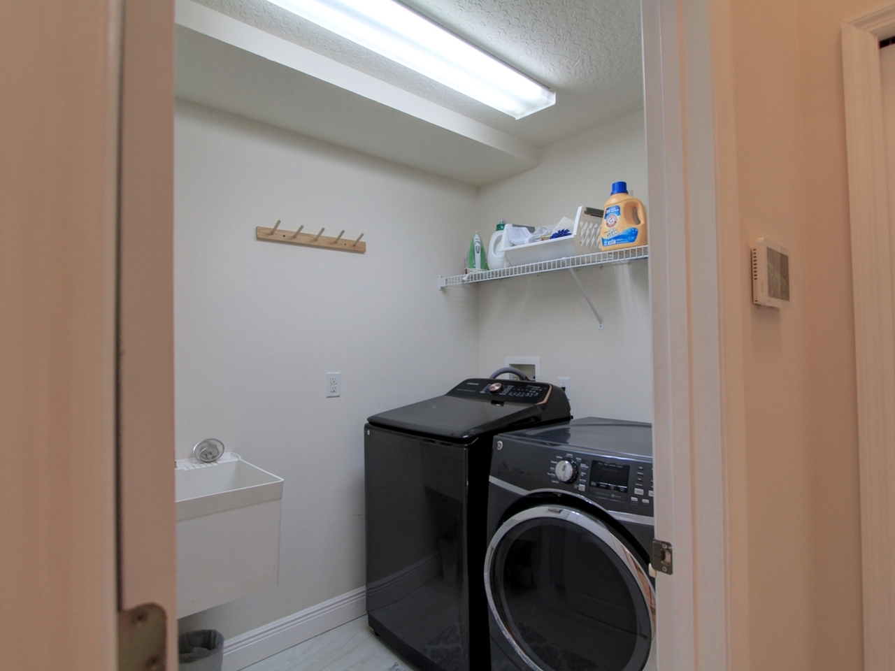 2436 Addington Circle