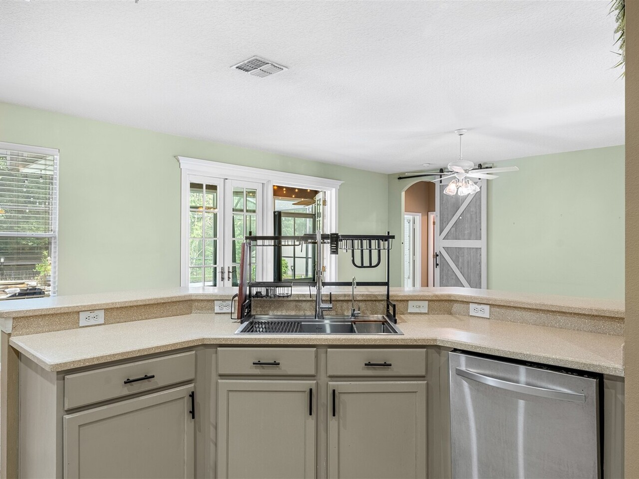 2438 Greenwillow Drive