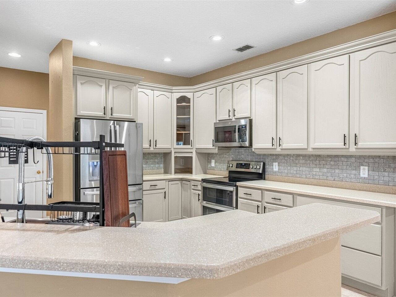 2438 Greenwillow Drive