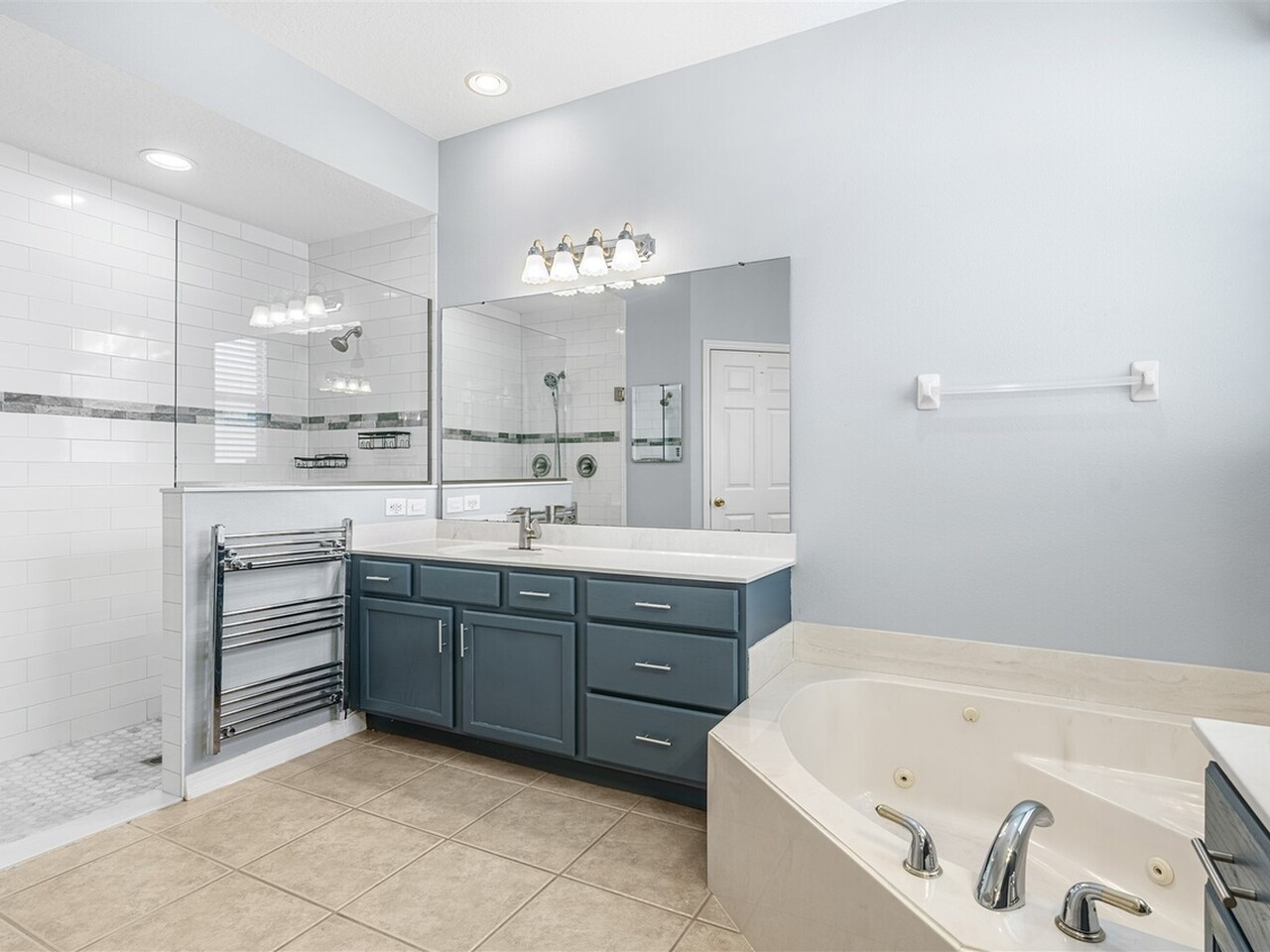 2438 Greenwillow Drive