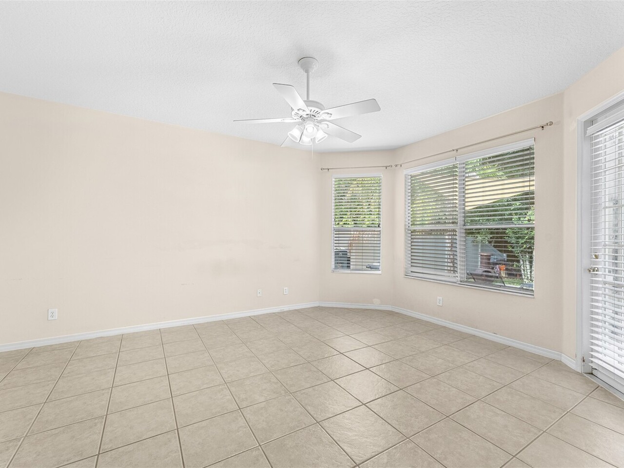 2438 Greenwillow Drive
