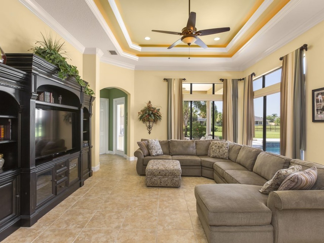 2832 Bellwind Circle