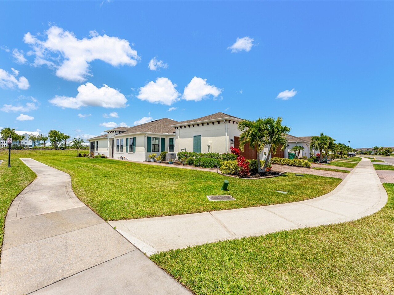 2910 Treasure Cay Lane