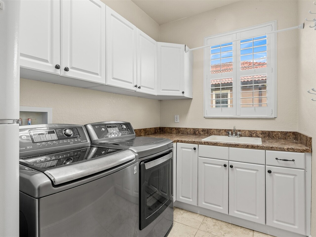 3259 Levanto Drive