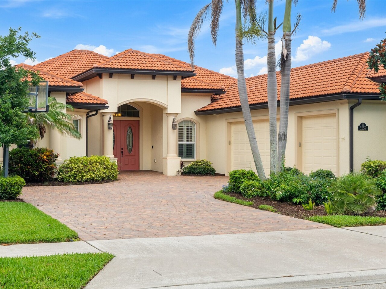 3259 Levanto Drive