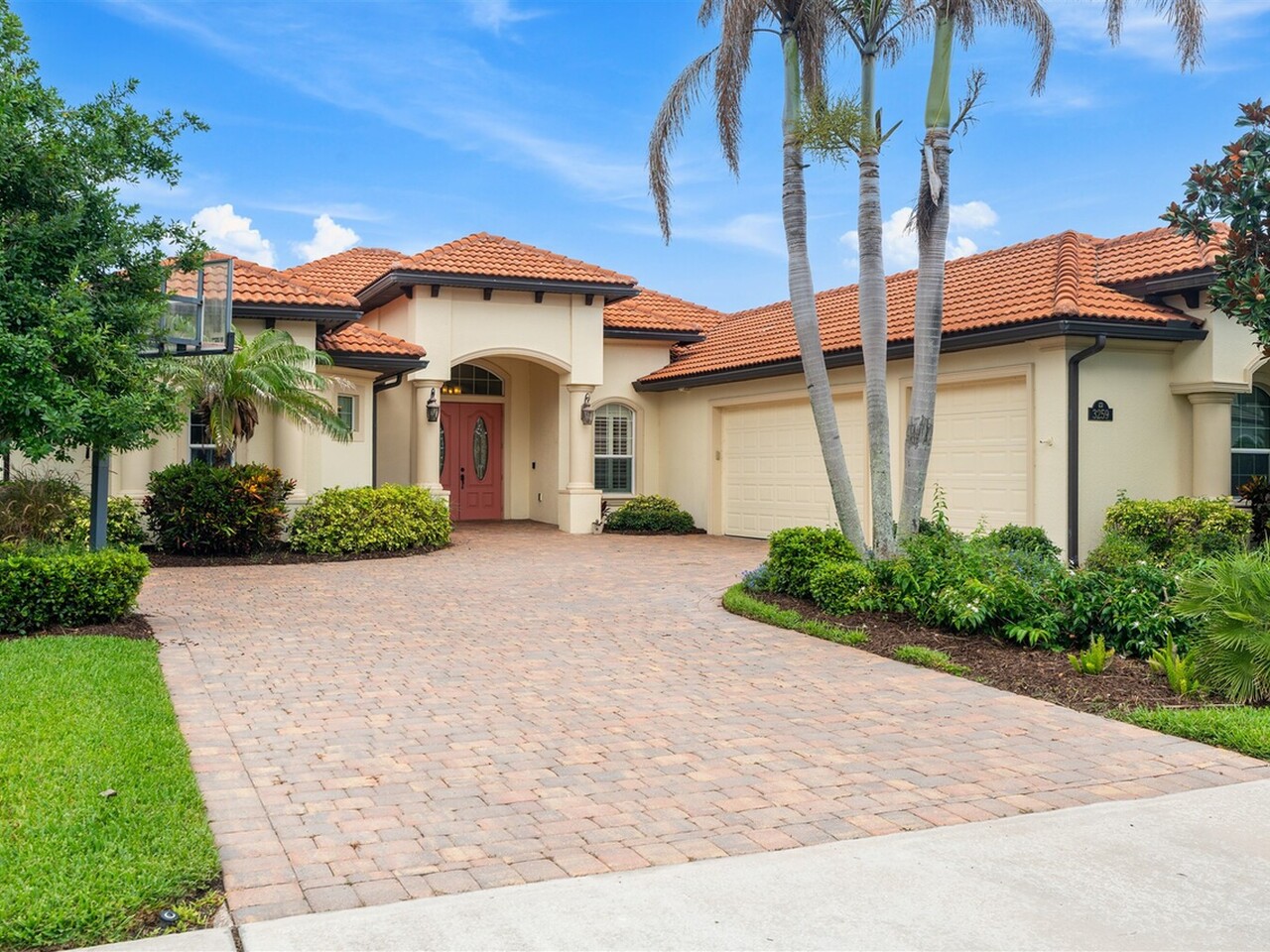 3259 Levanto Drive