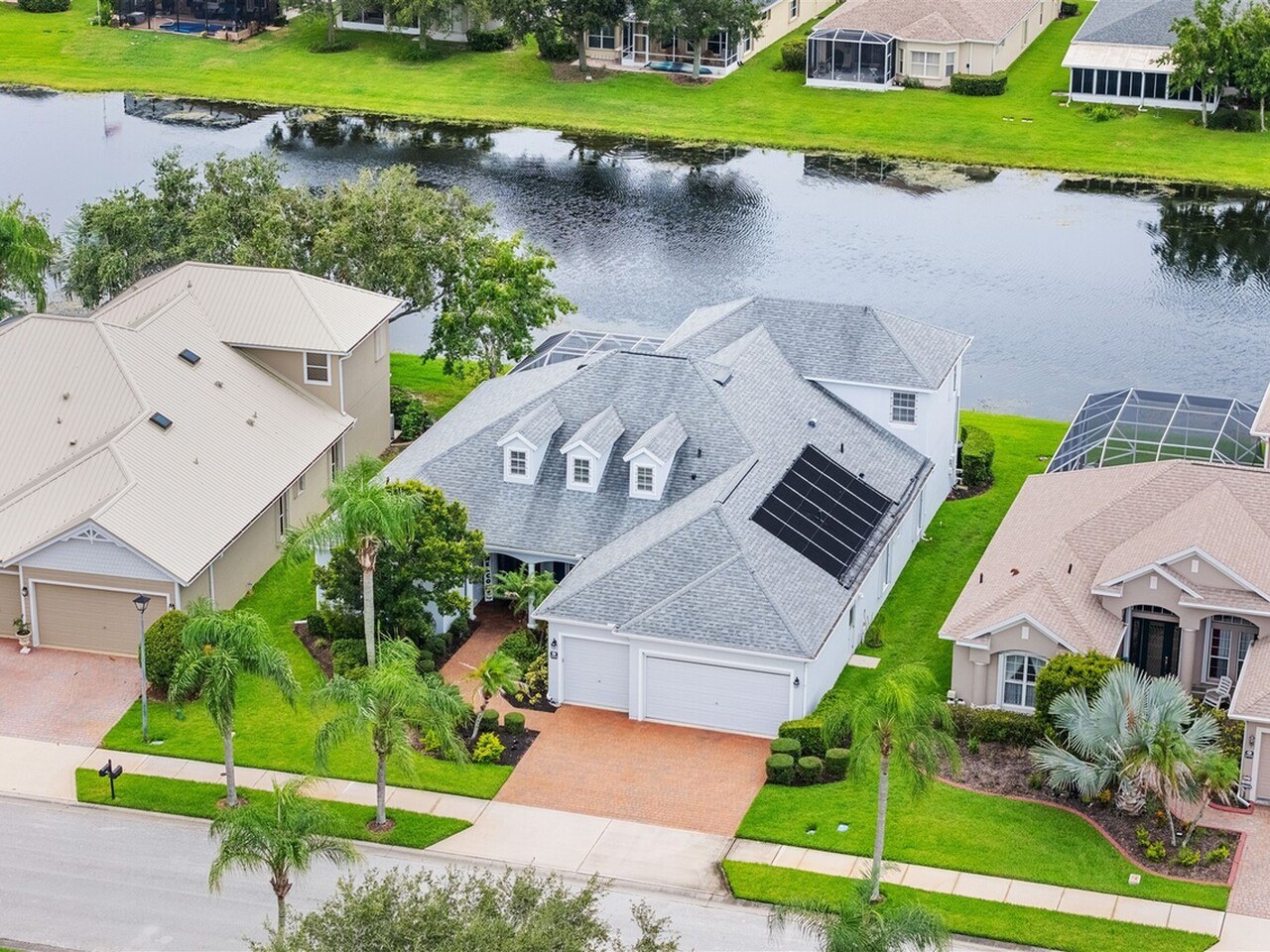 3433 Carambola Circle
