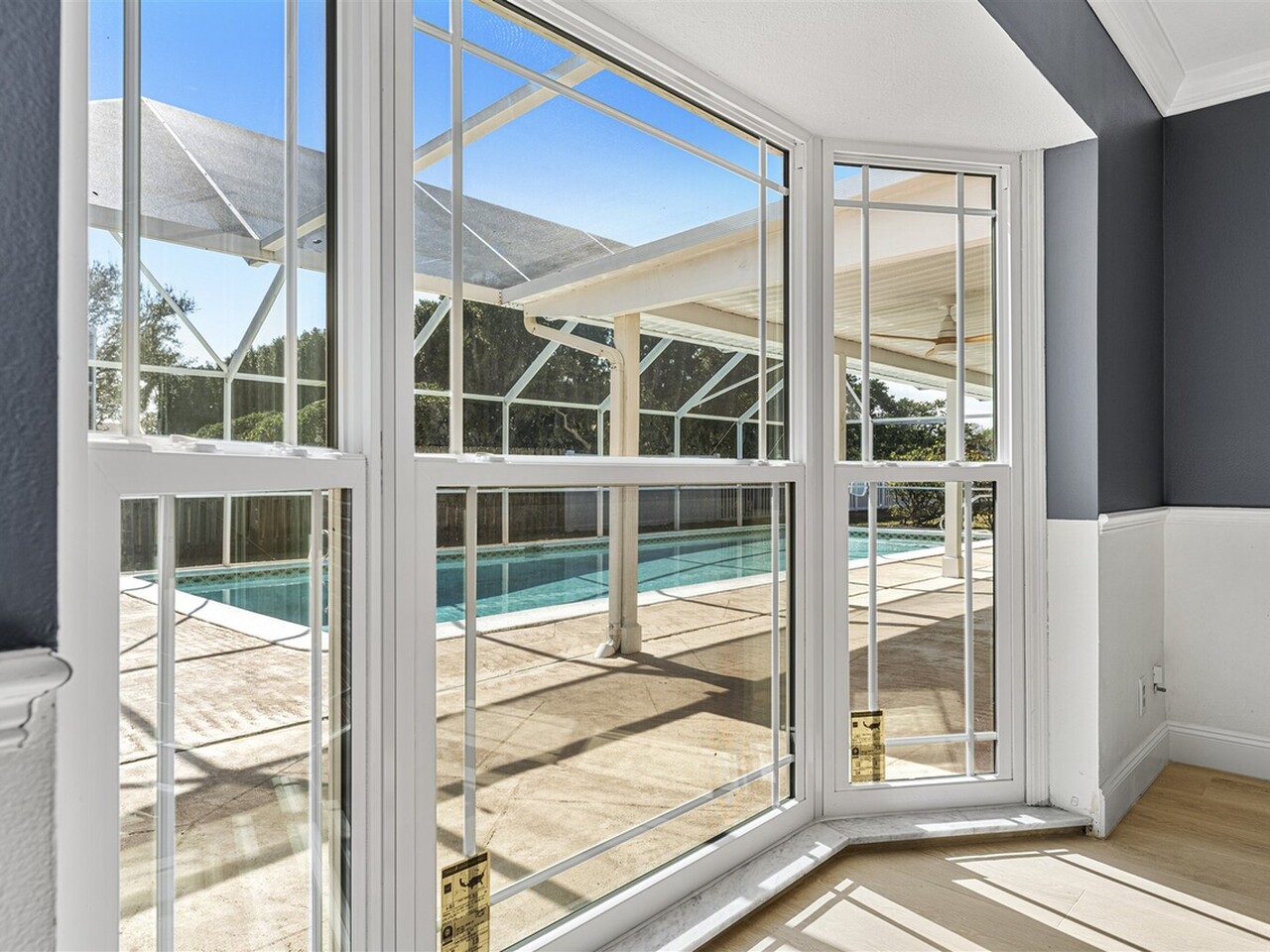 517 N River Oaks Drive