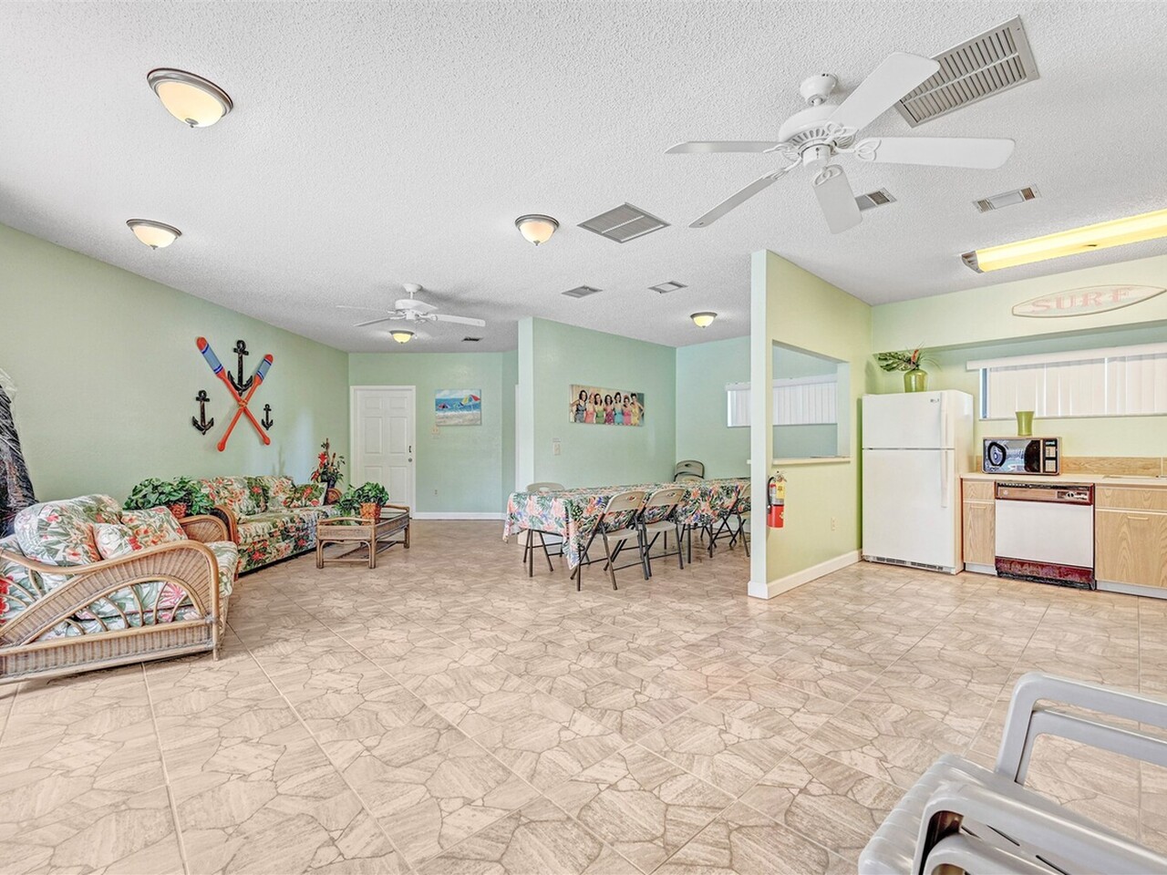 622 Cedar Side Circle NE