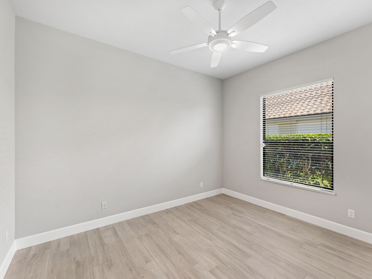 7987 Bradwick Way