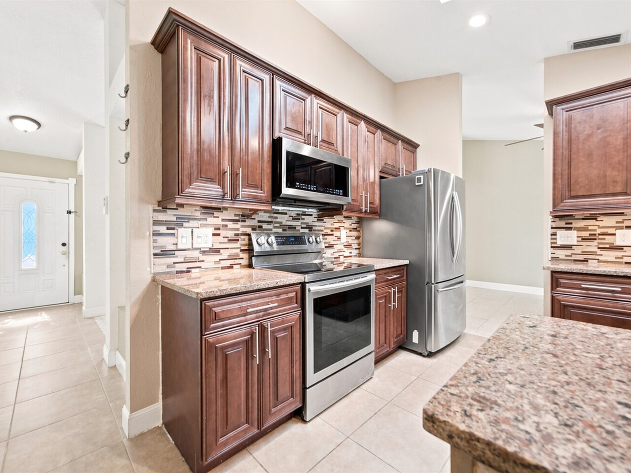 813 Emerald Way
