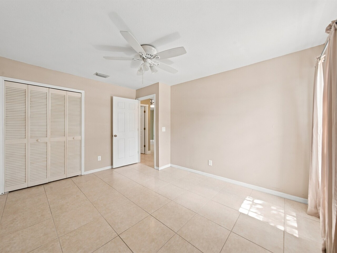 813 Emerald Way
