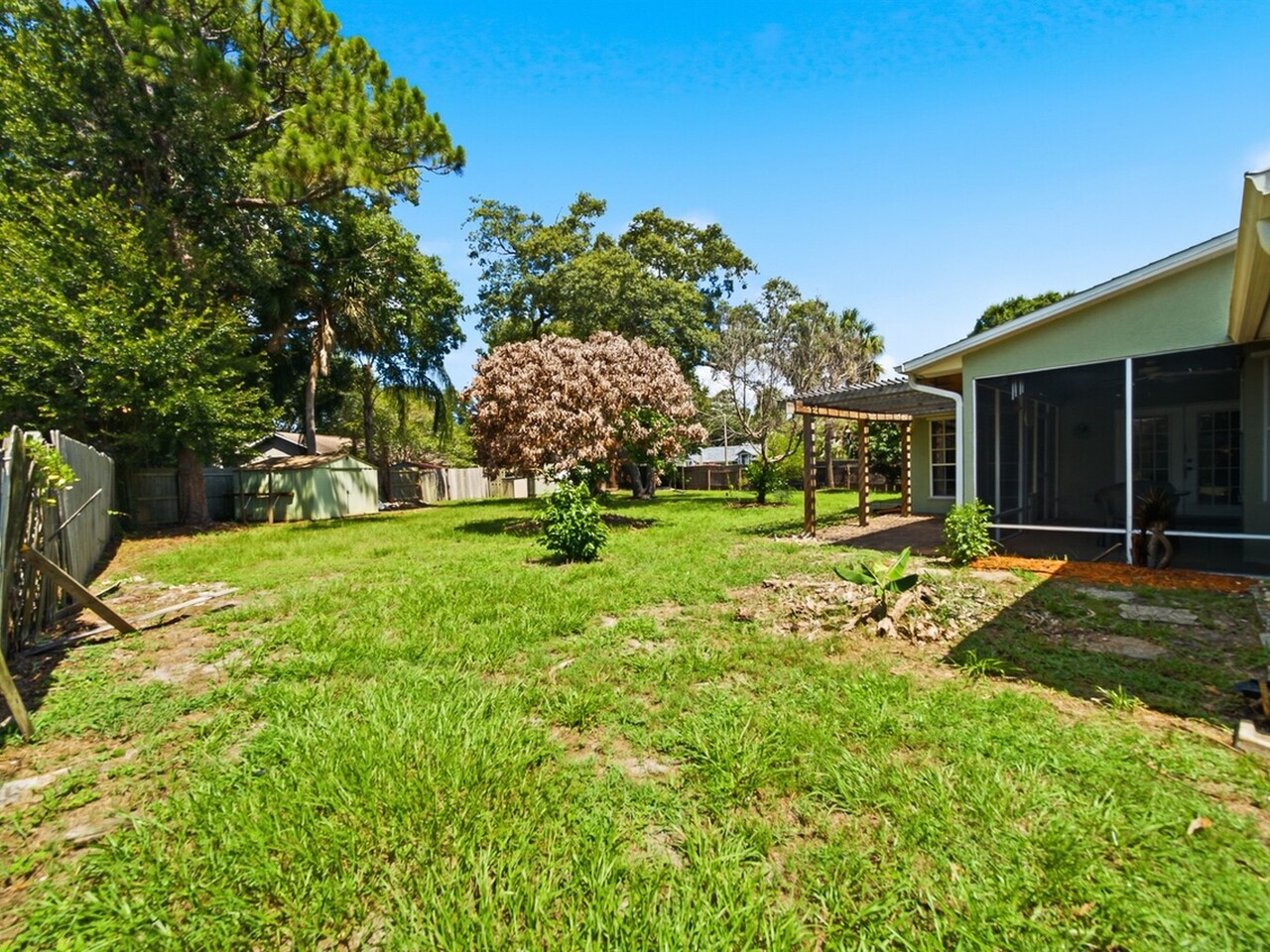 813 Emerald Way