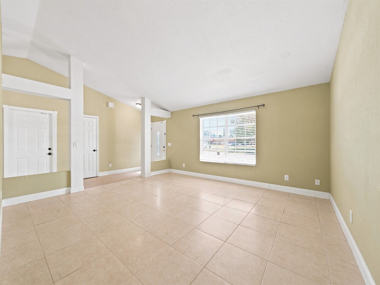 813 Emerald Way