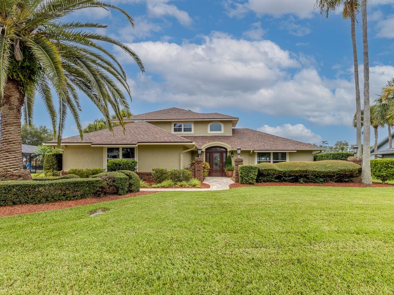 820 Kerry Downs Circle