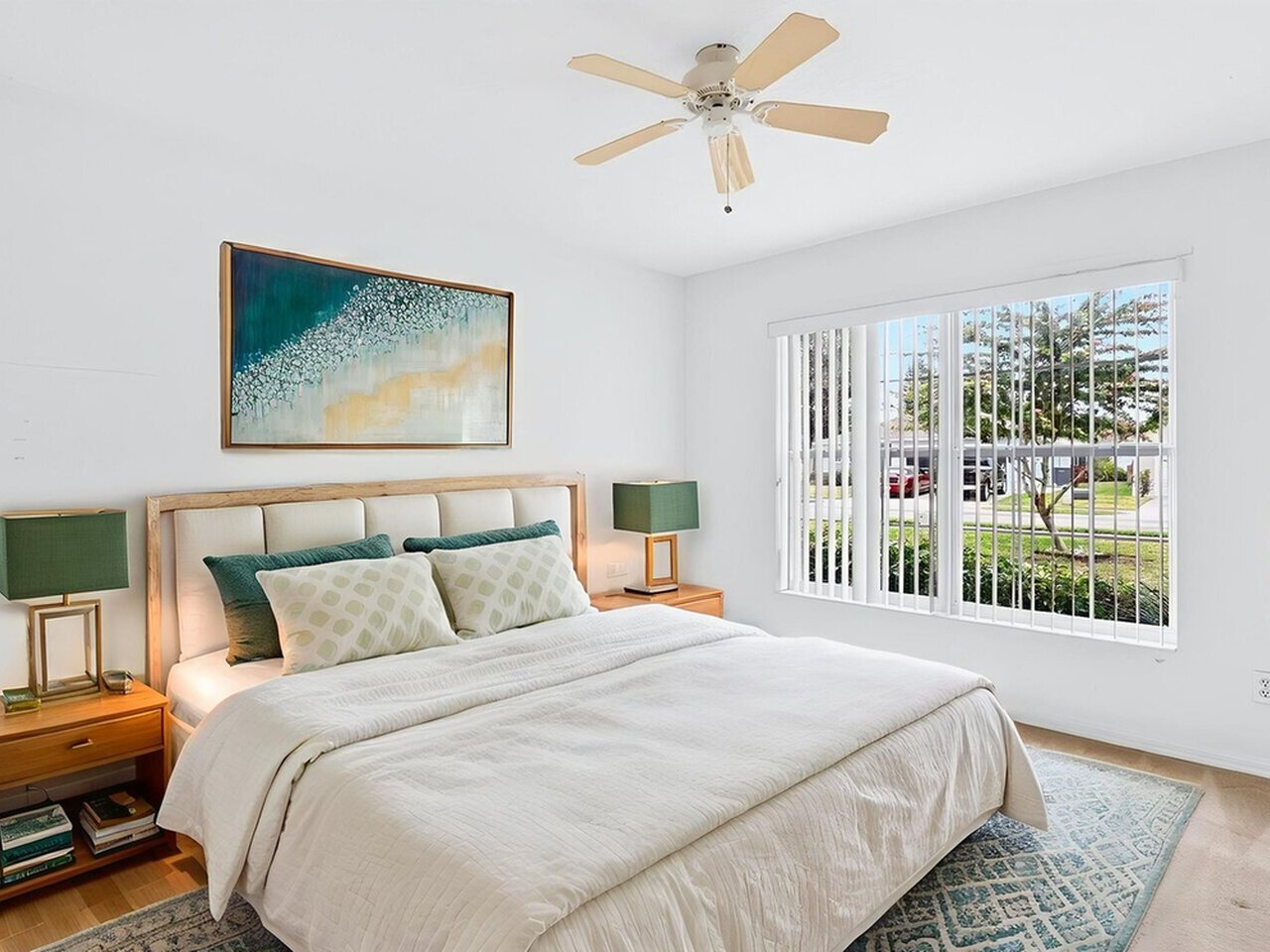 934 Pine Creek Circle NE