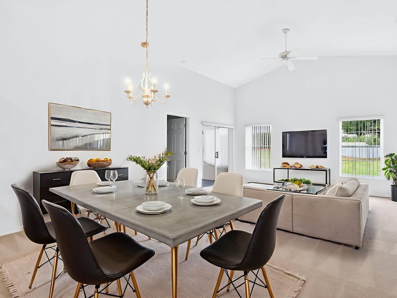 934 Pine Creek Circle NE