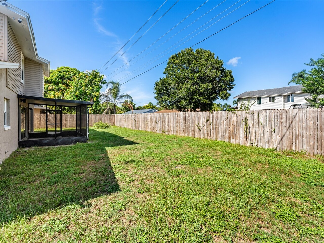 940 Bowing Lane