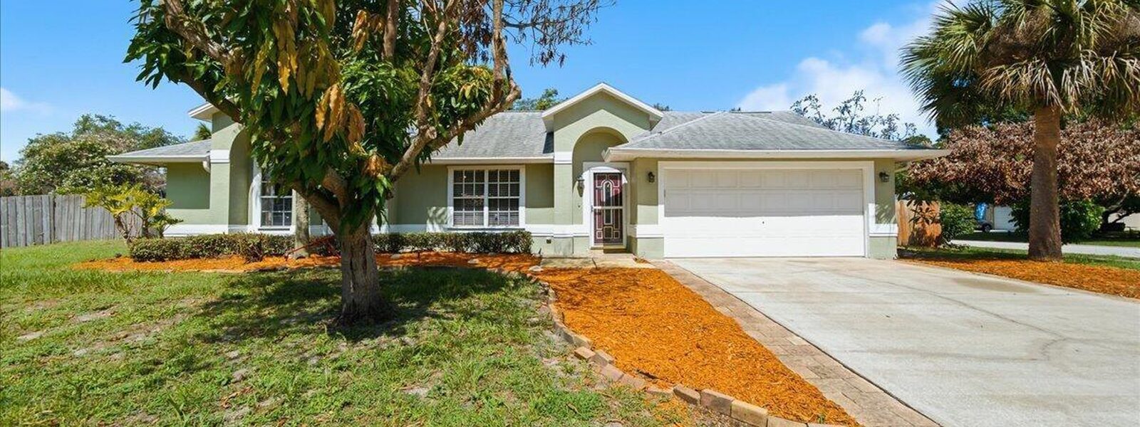813 Emerald Way