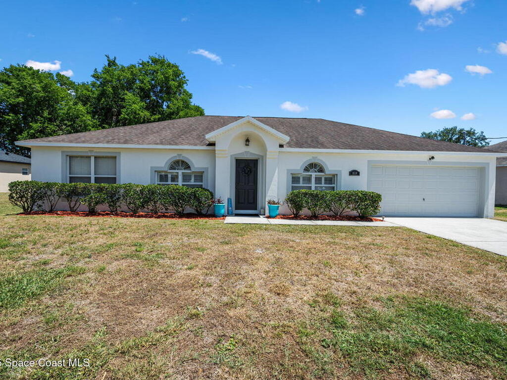 6519 Bamboo Avenue