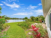 6986 Hammock Lakes Drive