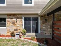 940 Bowing Lane