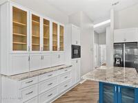 822 Oakwood Drive